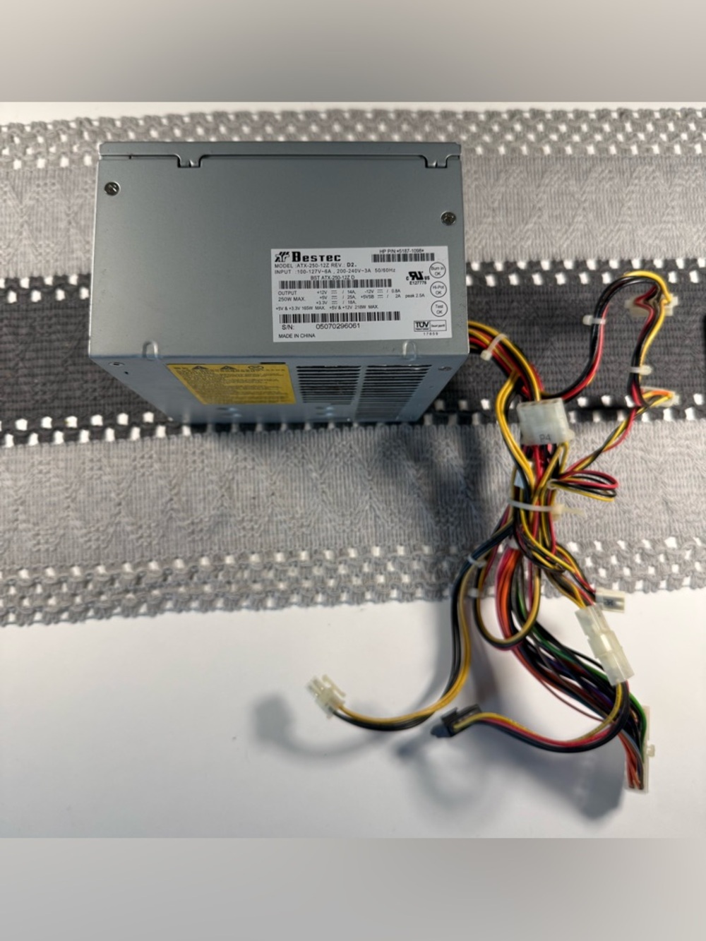 OEM Bestec ATX-250-12Z REV D2 250W Power Supply 5187-1098*